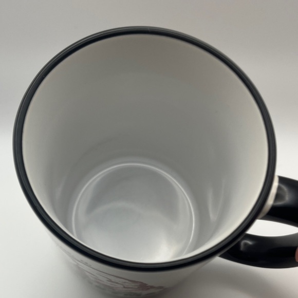 Holly Dolly Christmas Mug Dolly Parton - Picture 11 of 13